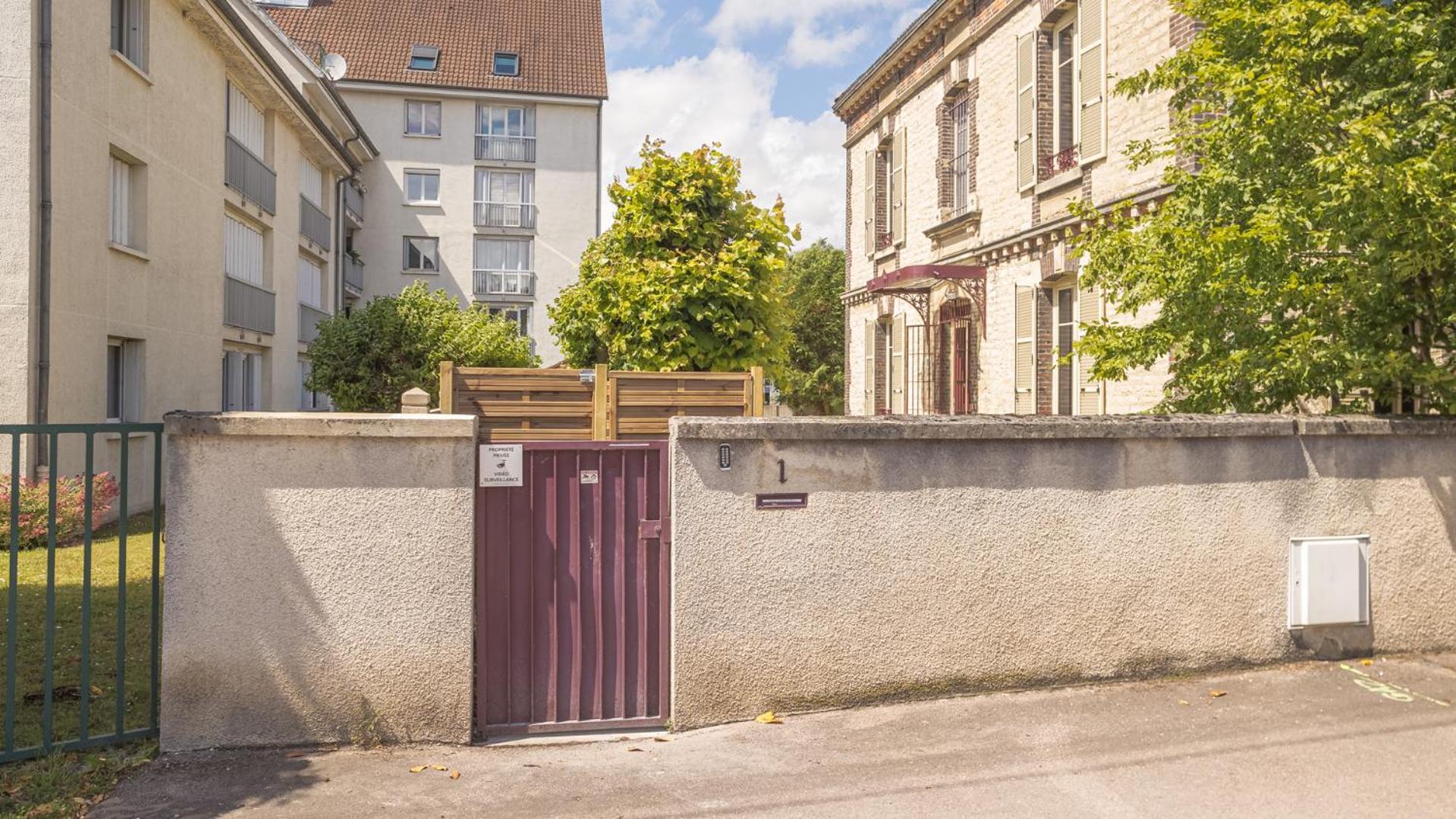 Bonappart 12 - Charme Napoleonien & Confort Troyes Kültér fotó